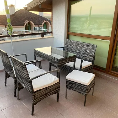 Apartments Primorsko アパートホテル 3*