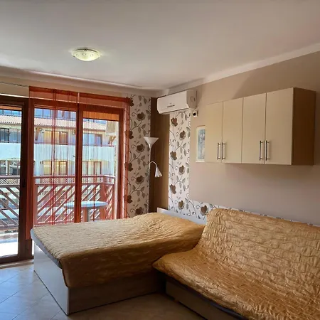 Apartments Primorsko Aparthotel 3*